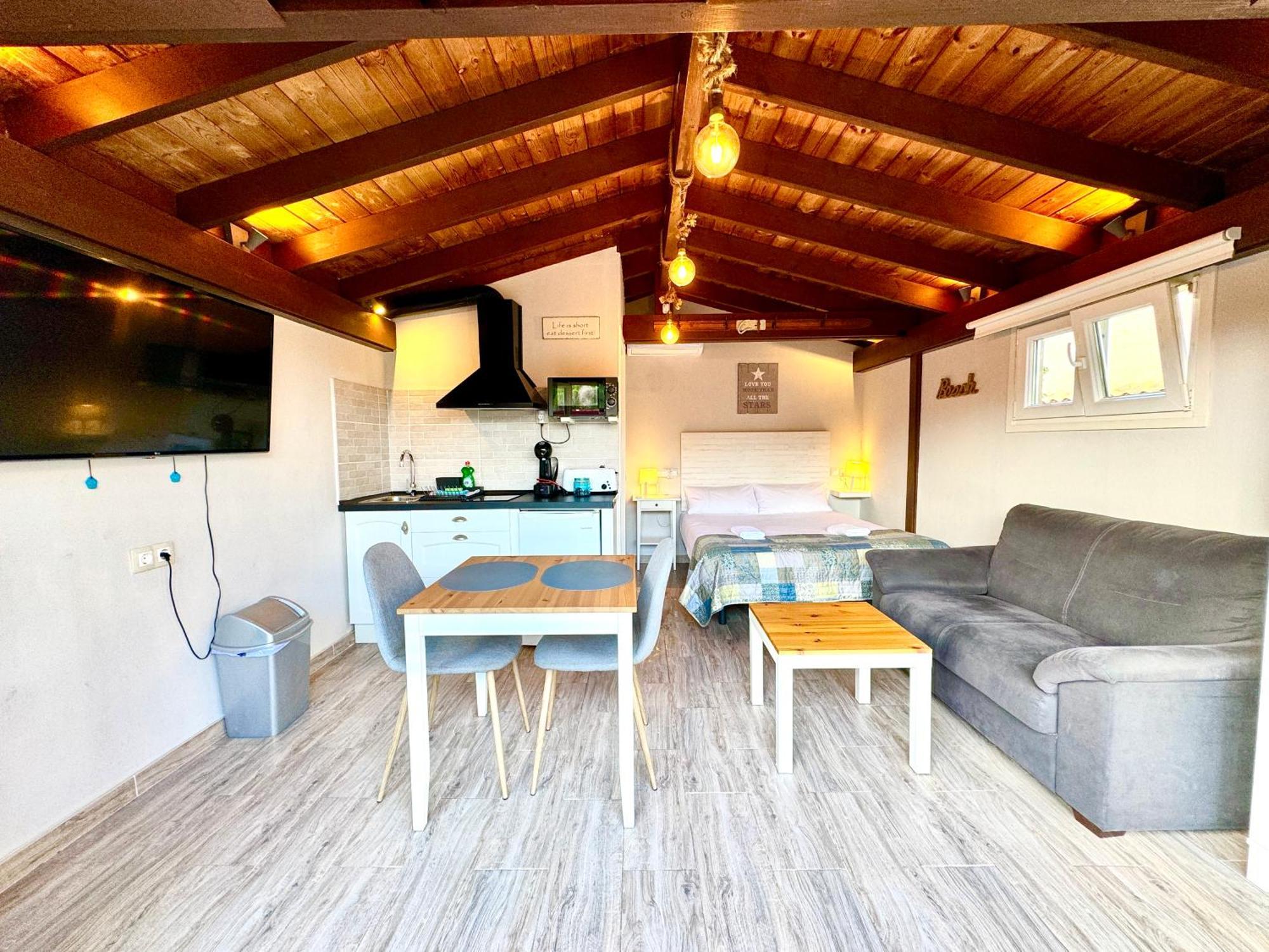 3 Casita-estudio Con Jardin En La Playa